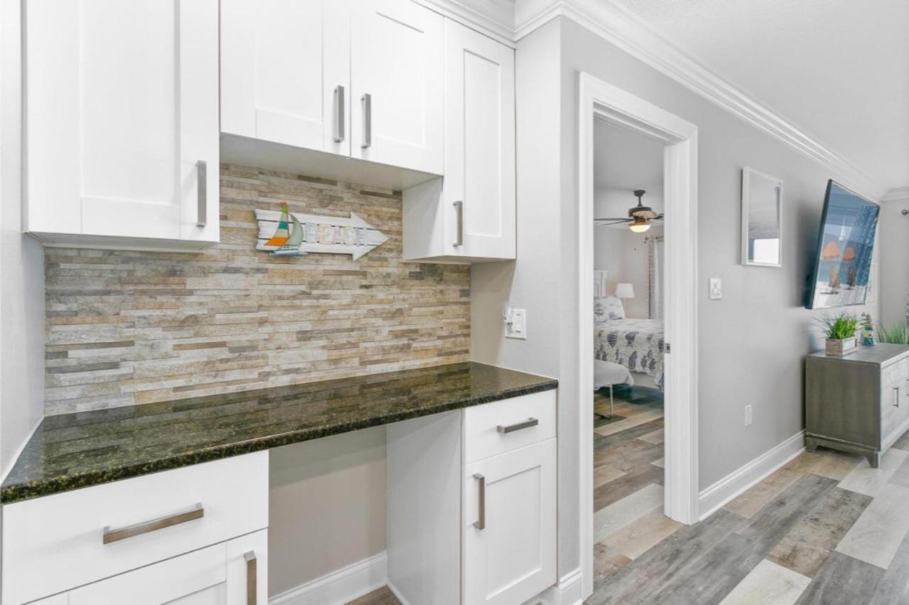 Gorgeous 3 Bedroom Condo In The Perfect Locationseaoats302 St. Pete Beach Exteriör bild