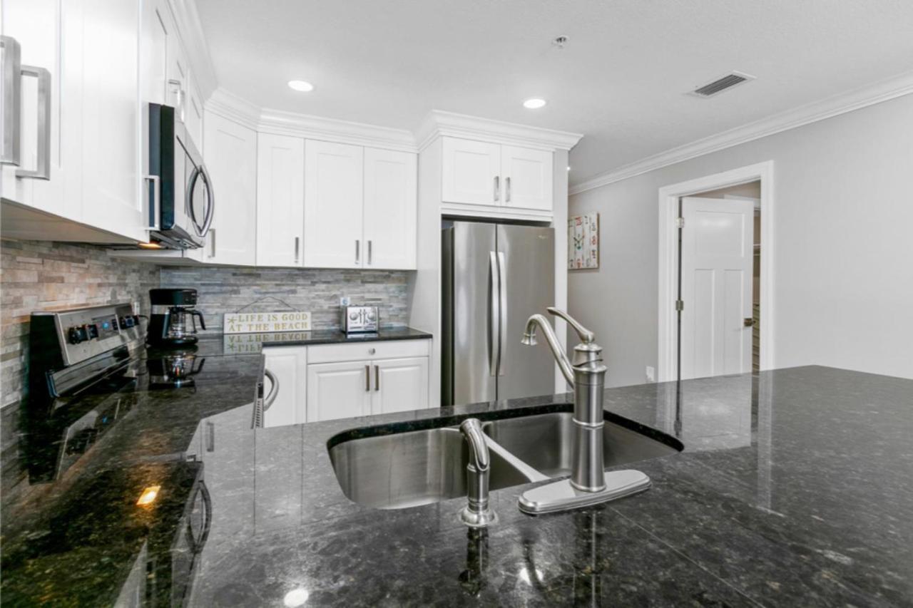 Gorgeous 3 Bedroom Condo In The Perfect Locationseaoats302 St. Pete Beach Exteriör bild